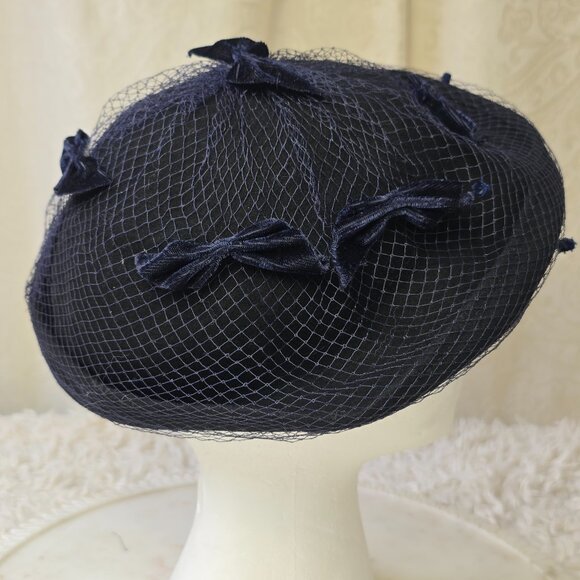Vintage Wool Fascinator Hat From The 1940's - Picture 4 of 12